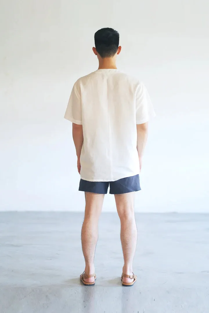 BUTTON TEE