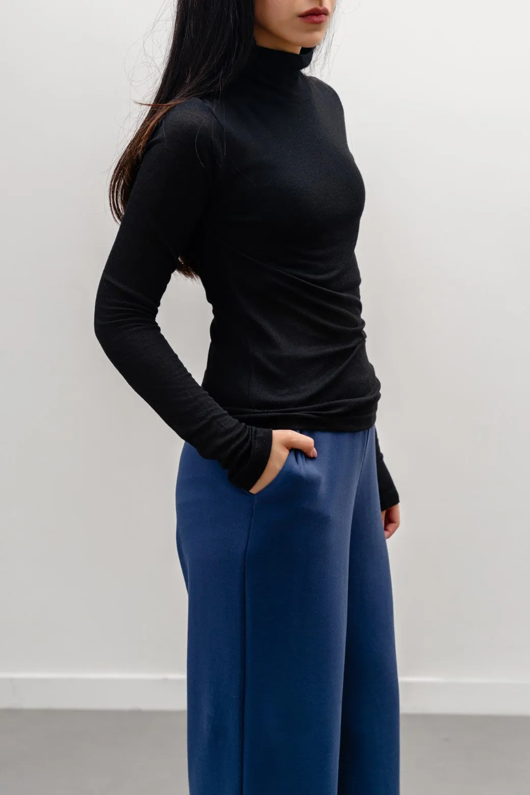 SHEER STRETCHY TOP
