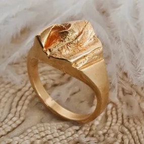 Vintage Scandinavian 14k Gold Brutalist Pinched Fabric Ring